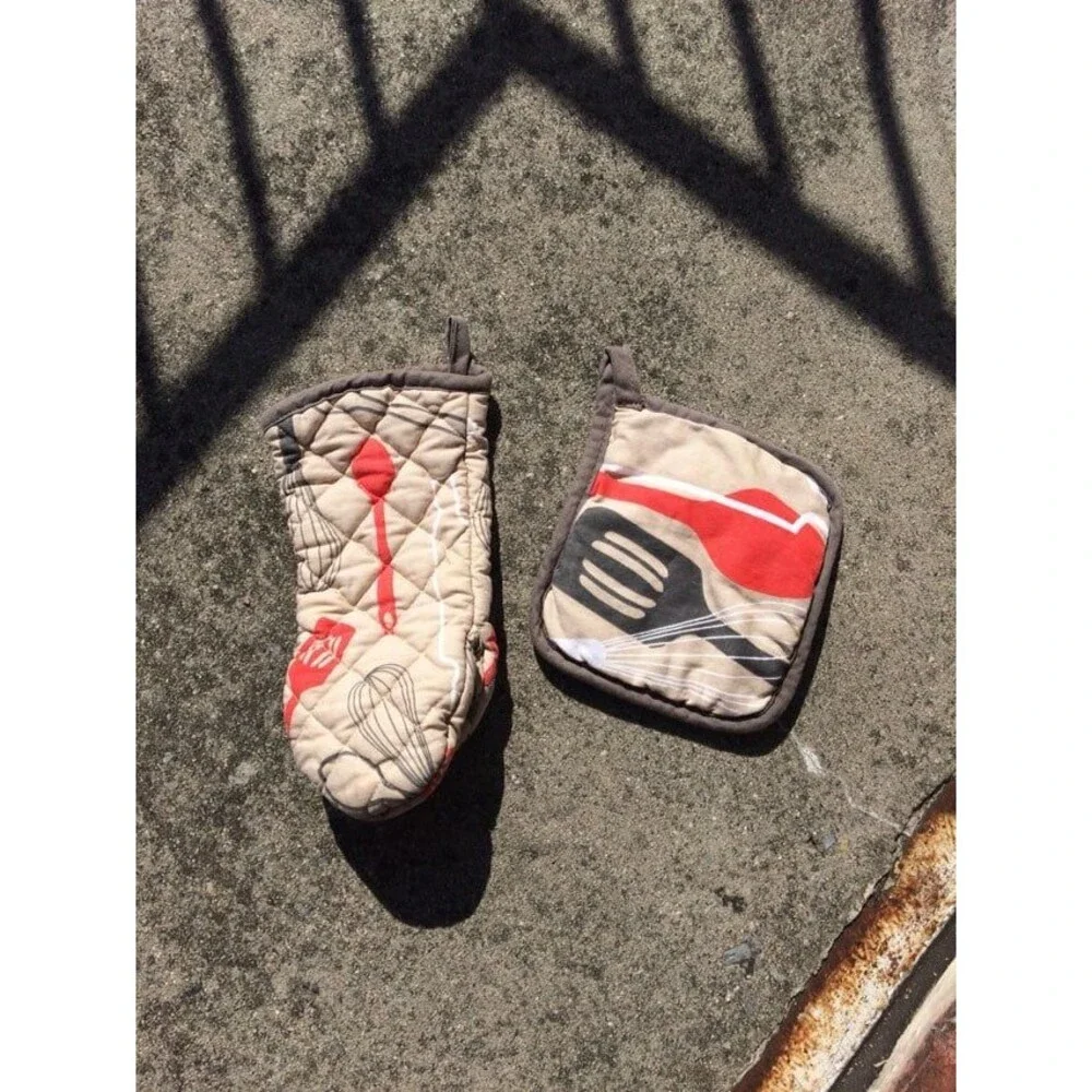 Room essentials Oven Mitt Gray